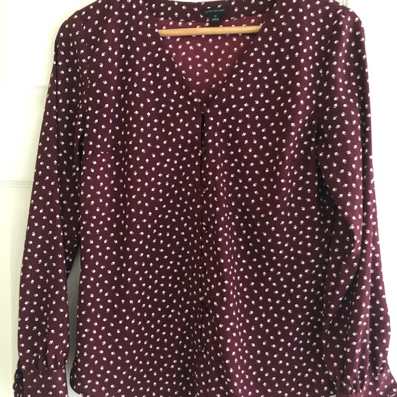 Burgundy Ace of Spades Blouse - Picture 2 of 3
